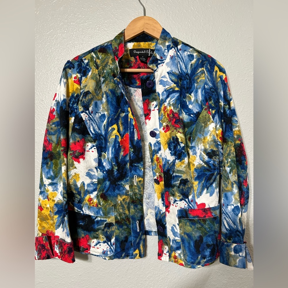 Women’s blazer, sized medium.